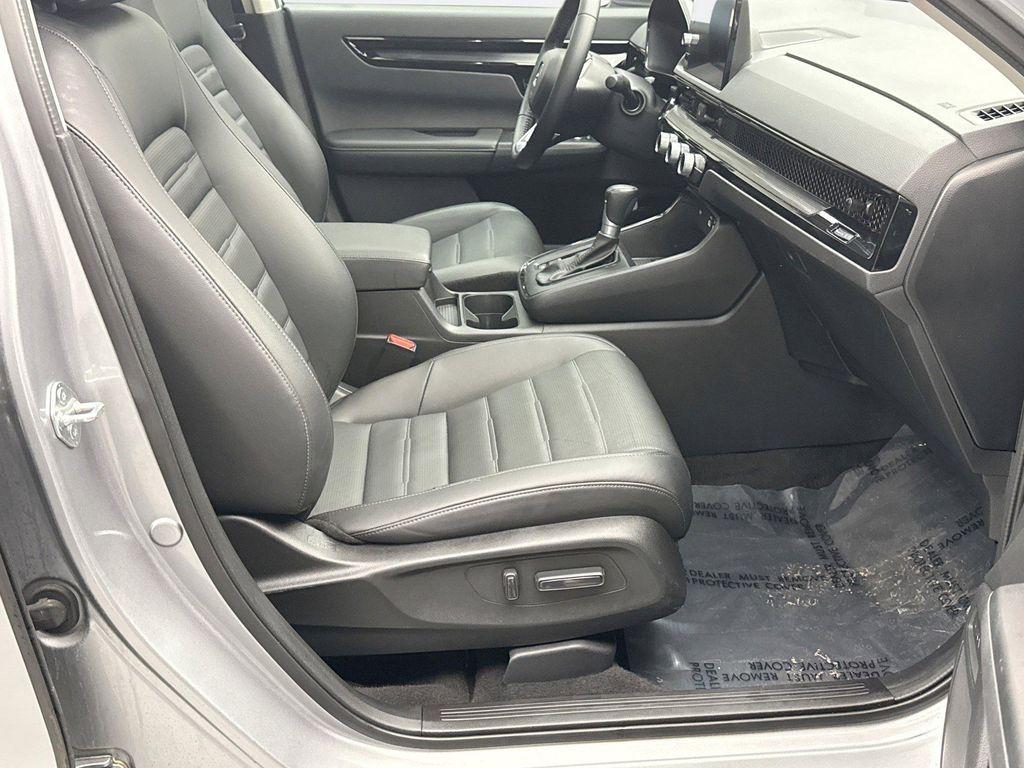 used 2025 Honda CR-V car, priced at $33,499