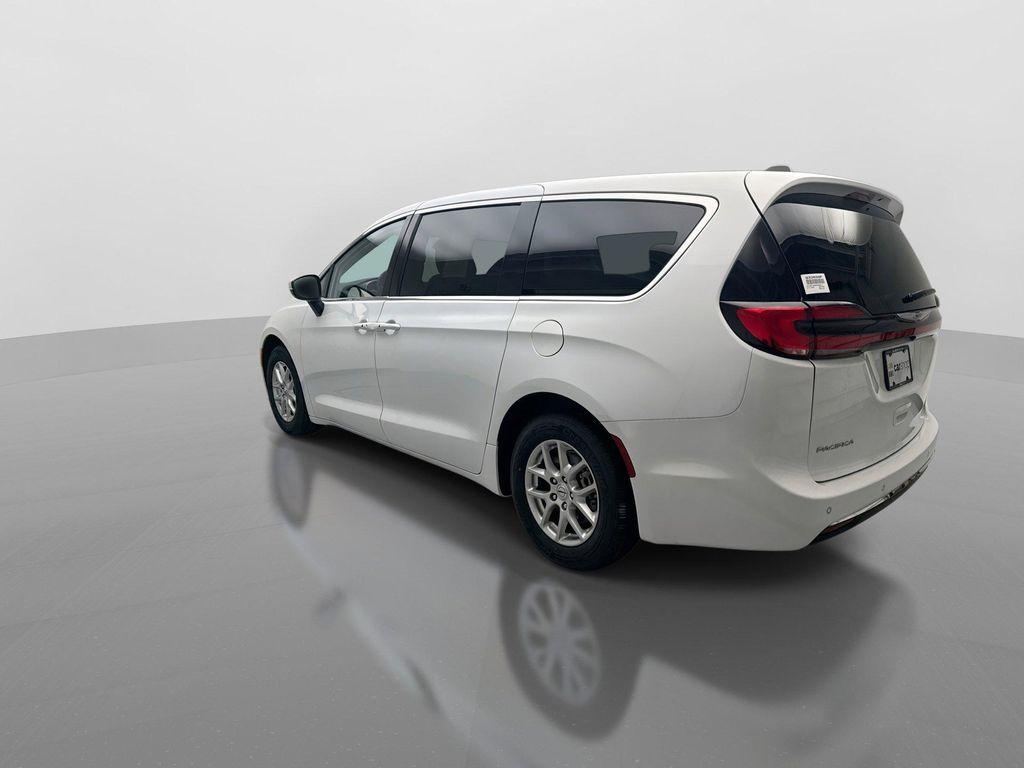 used 2023 Chrysler Pacifica car, priced at $24,249