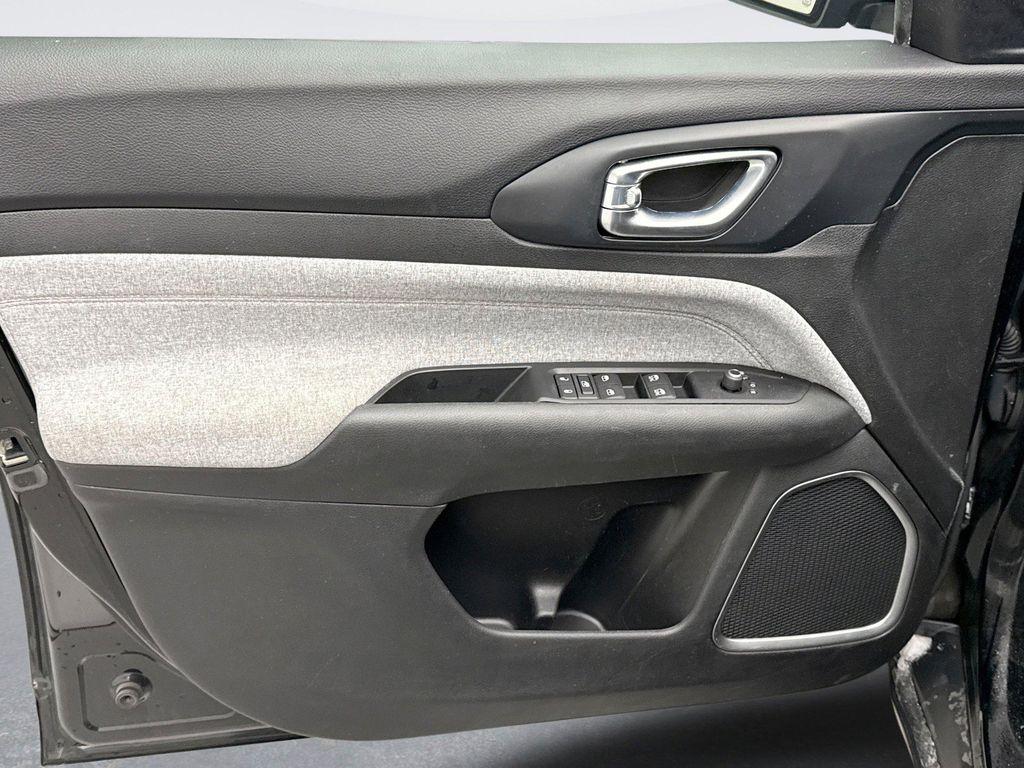 used 2022 Jeep Compass car, priced at $20,150