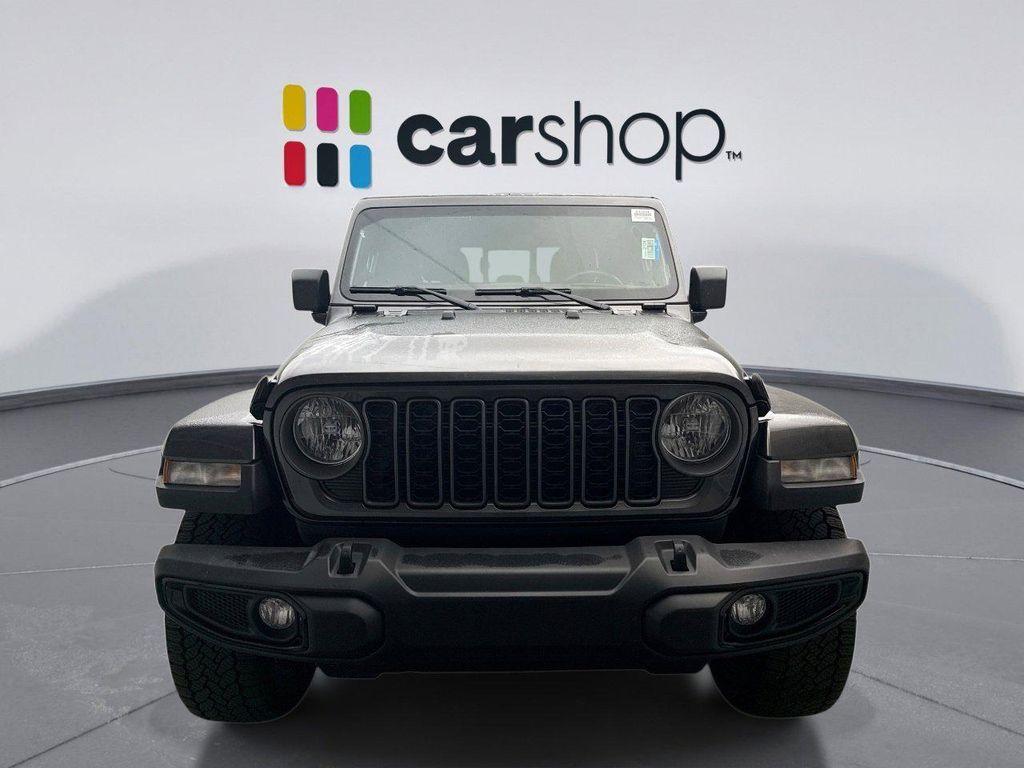 used 2025 Jeep Gladiator car, priced at $40,800
