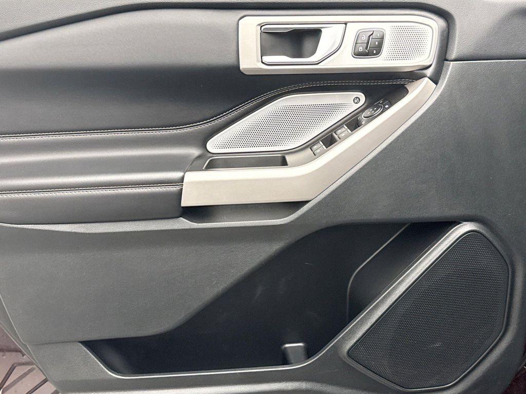 used 2023 Ford Explorer car, priced at $35,599