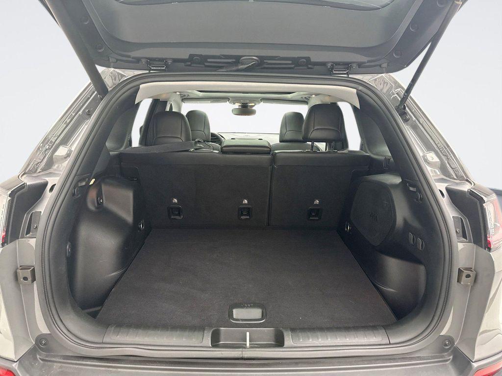 used 2023 Jeep Cherokee car, priced at $26,499