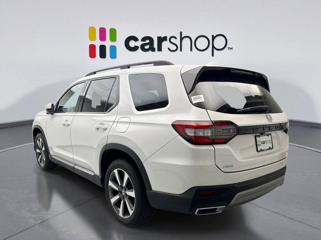 used 2023 Honda Pilot car, priced at $42,599