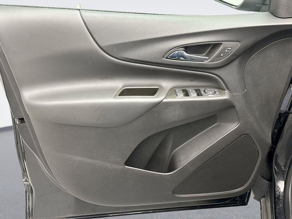 used 2024 Chevrolet Equinox car, priced at $21,199