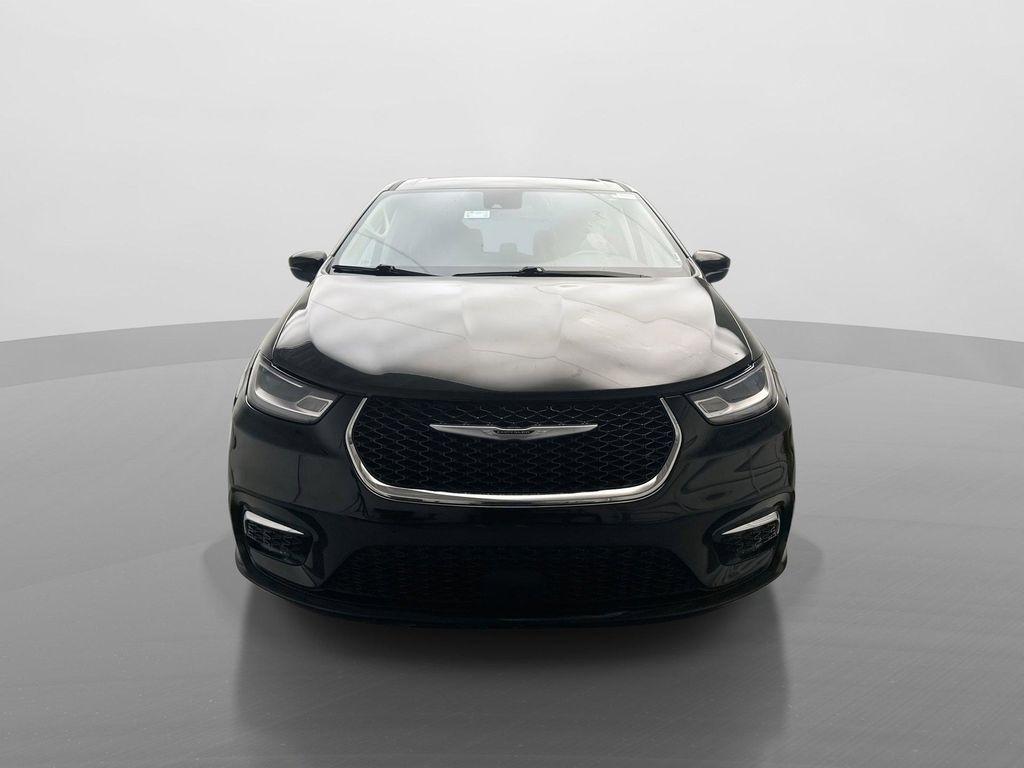 used 2023 Chrysler Pacifica car, priced at $24,750