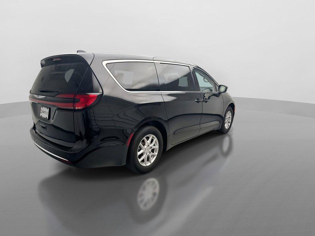 used 2023 Chrysler Pacifica car, priced at $23,738