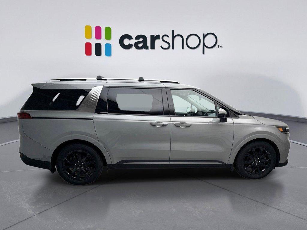 used 2024 Kia Carnival car, priced at $35,549