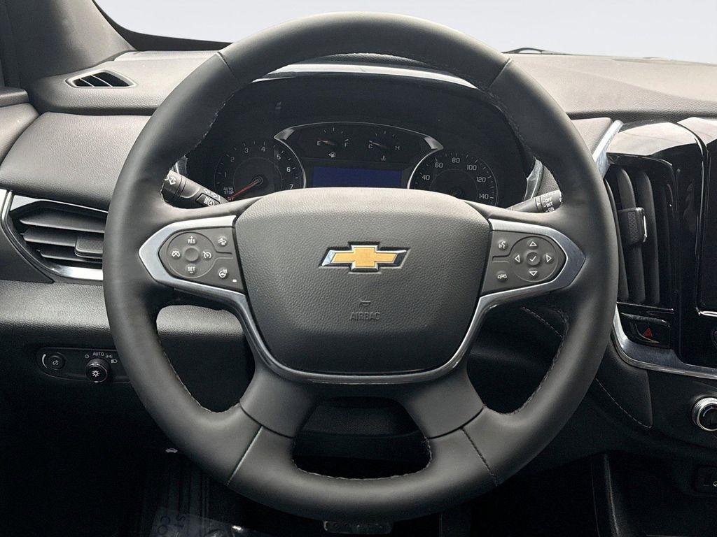 used 2023 Chevrolet Traverse car, priced at $34,899