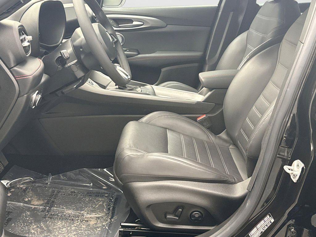 used 2023 Dodge Hornet car, priced at $22,999