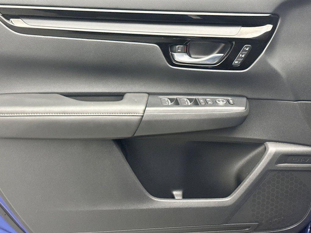 used 2025 Honda CR-V car, priced at $34,499