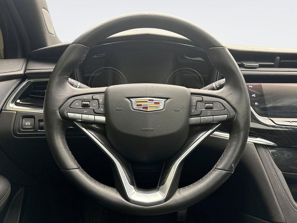 used 2020 Cadillac XT6 car, priced at $27,949