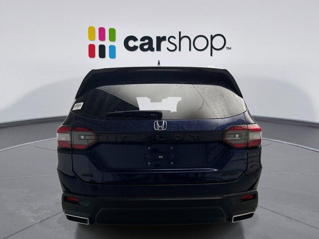 used 2023 Honda Pilot car, priced at $35,489