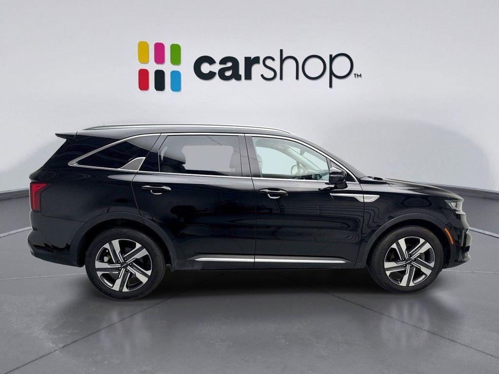used 2023 Kia Sorento Hybrid car, priced at $27,398