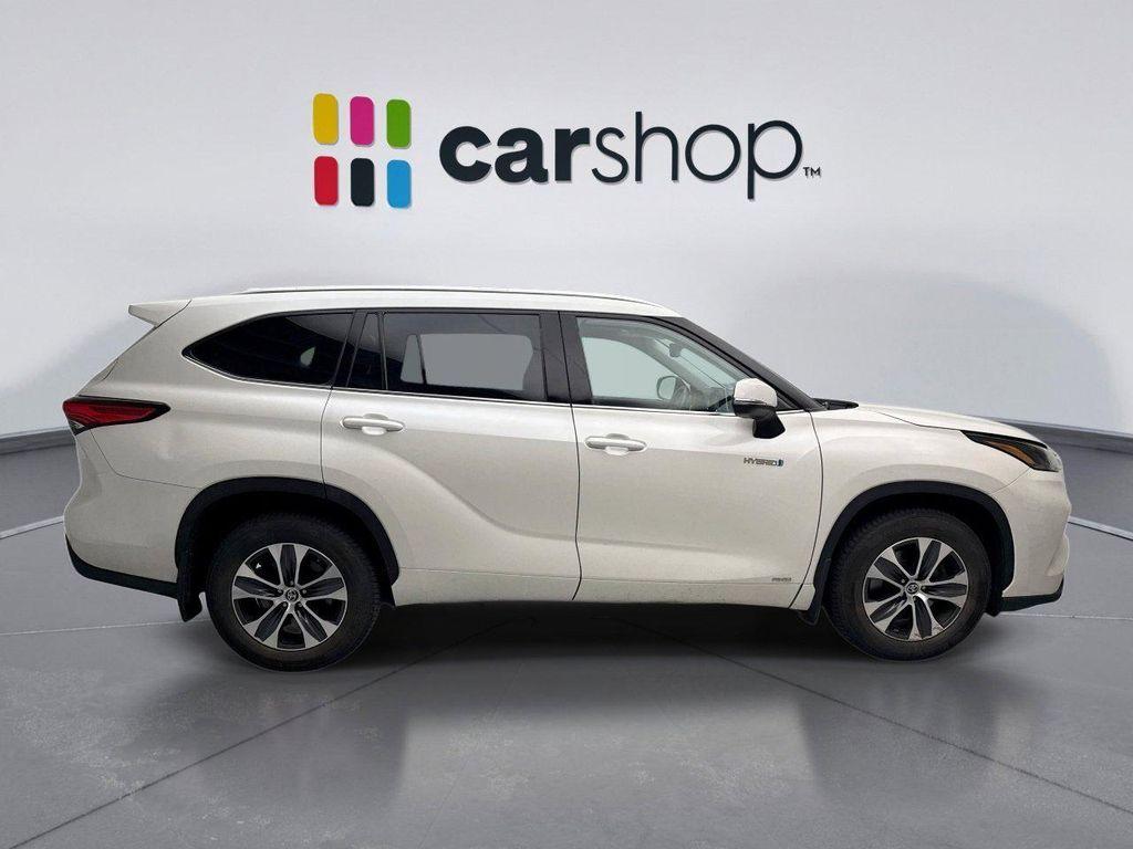 used 2021 Toyota Highlander Hybrid car, priced at $33,549