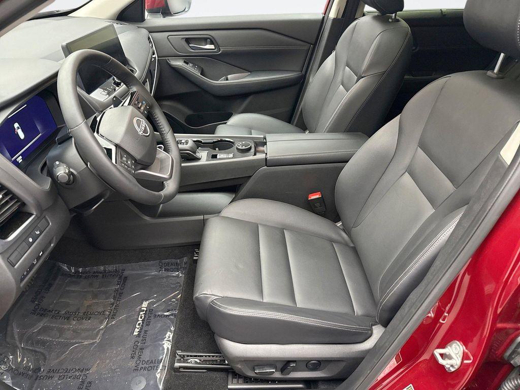 used 2025 Nissan Rogue car, priced at $32,300