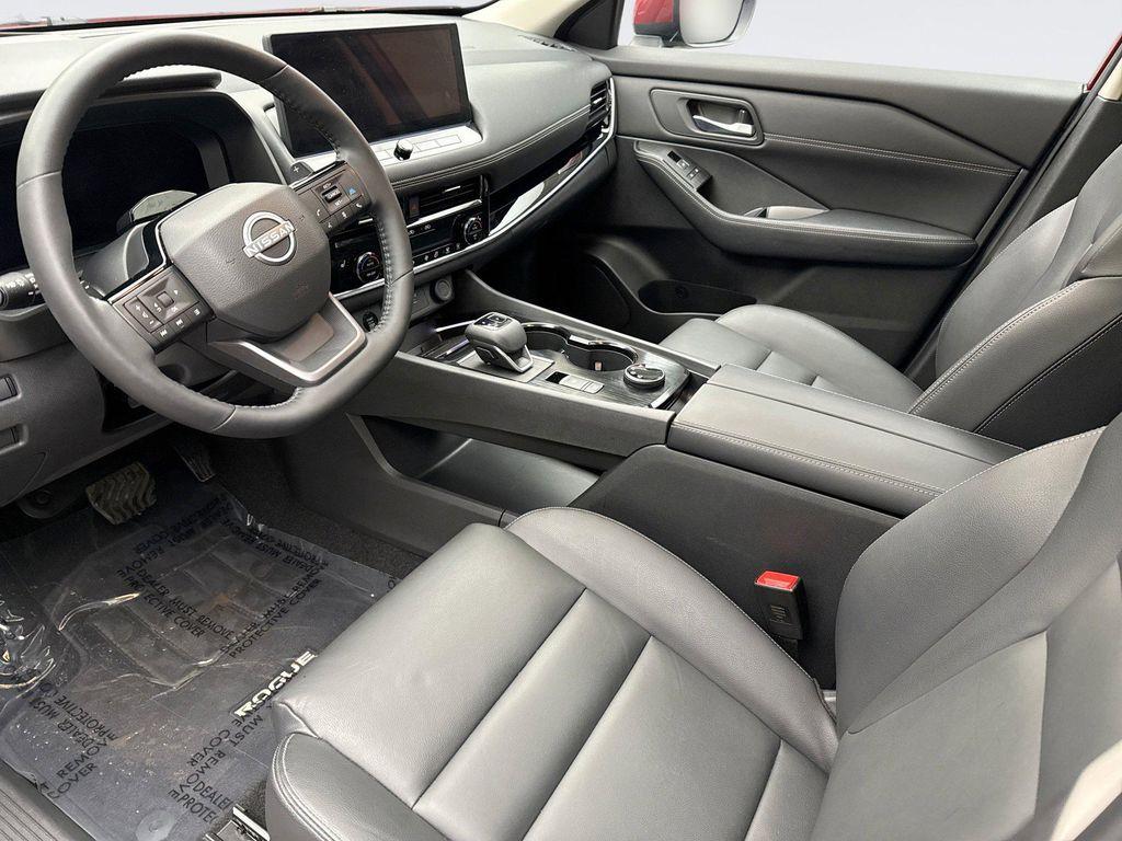 used 2025 Nissan Rogue car, priced at $32,300