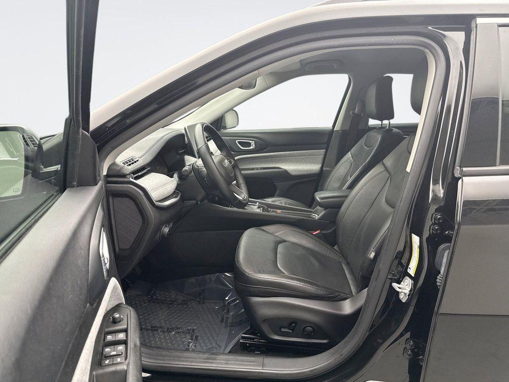 used 2022 Jeep Compass car, priced at $20,999