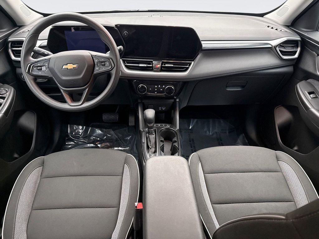 used 2025 Chevrolet TrailBlazer car, priced at $21,396