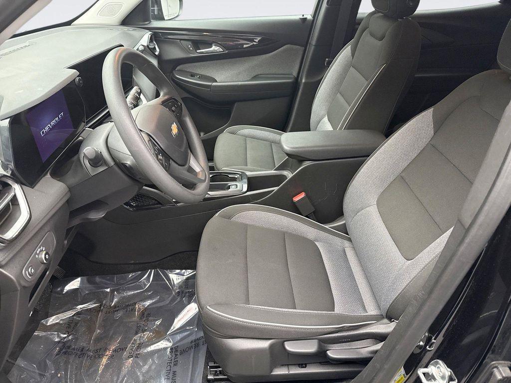used 2025 Chevrolet TrailBlazer car, priced at $21,396