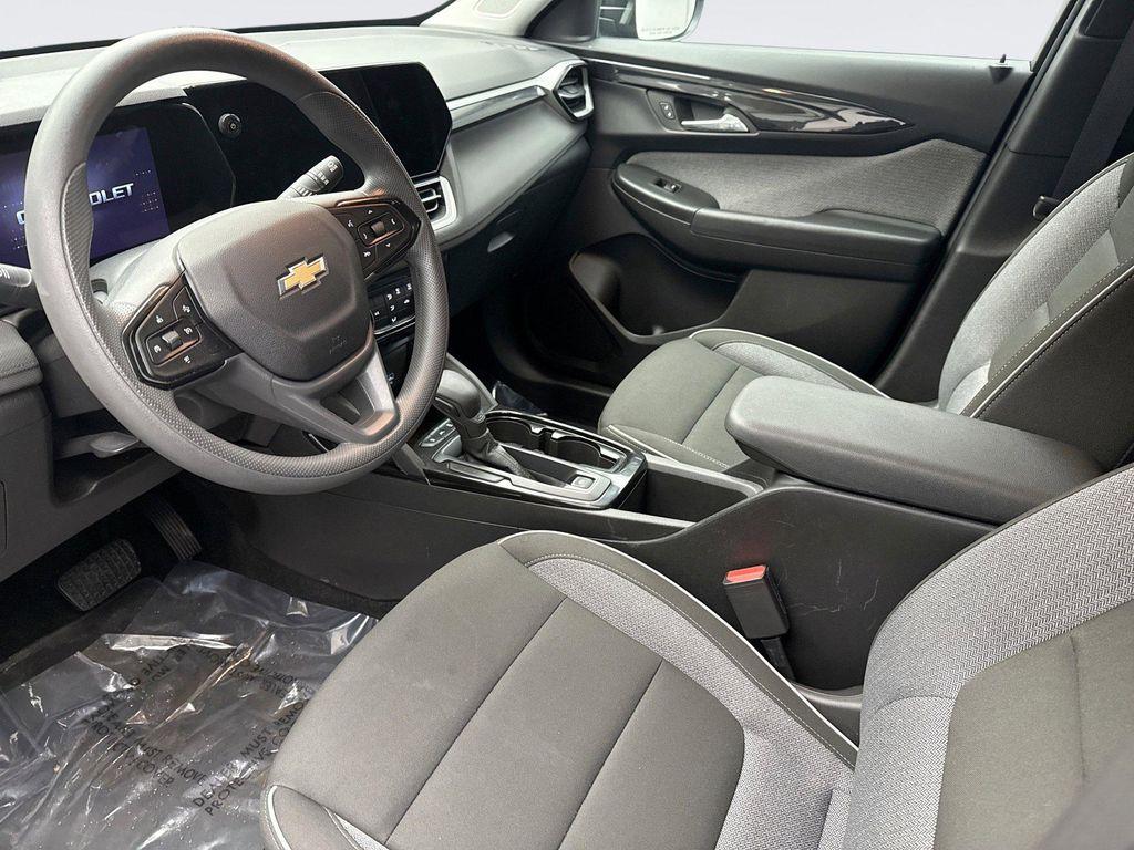 used 2025 Chevrolet TrailBlazer car, priced at $21,396