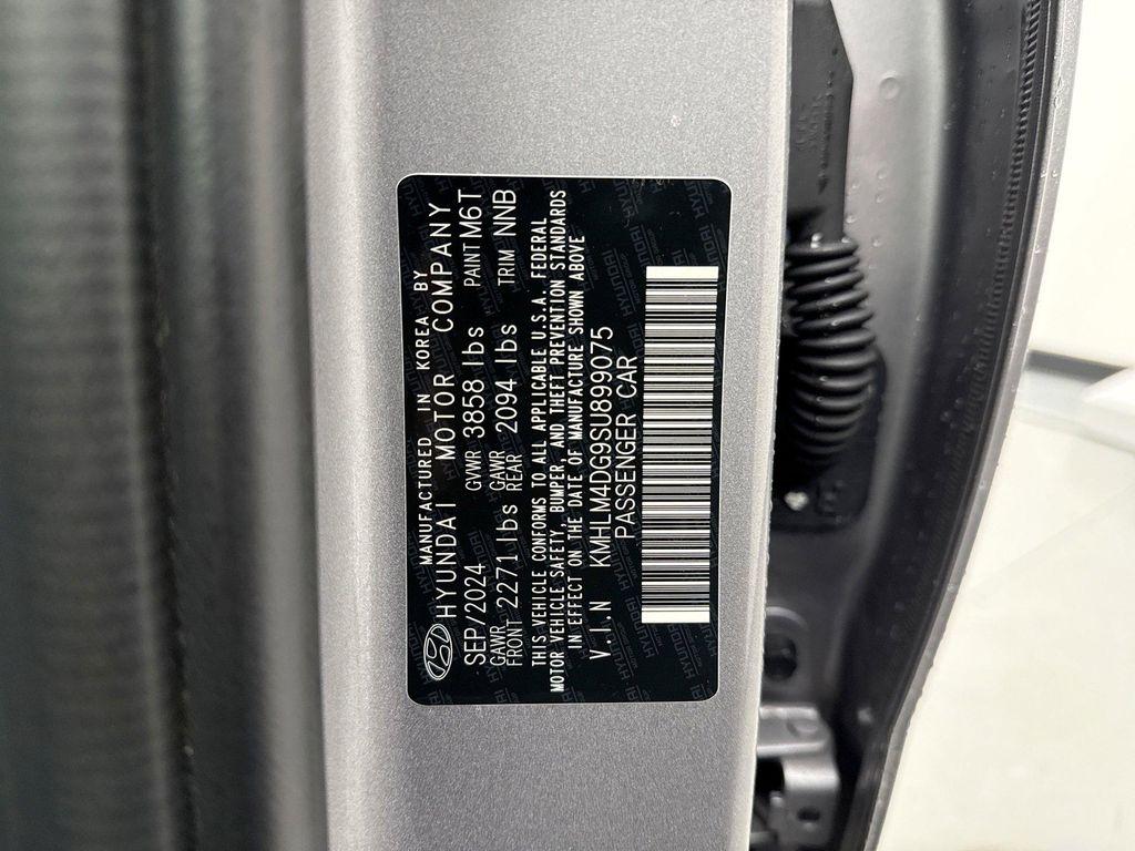 used 2025 Hyundai Elantra car, priced at $21,999