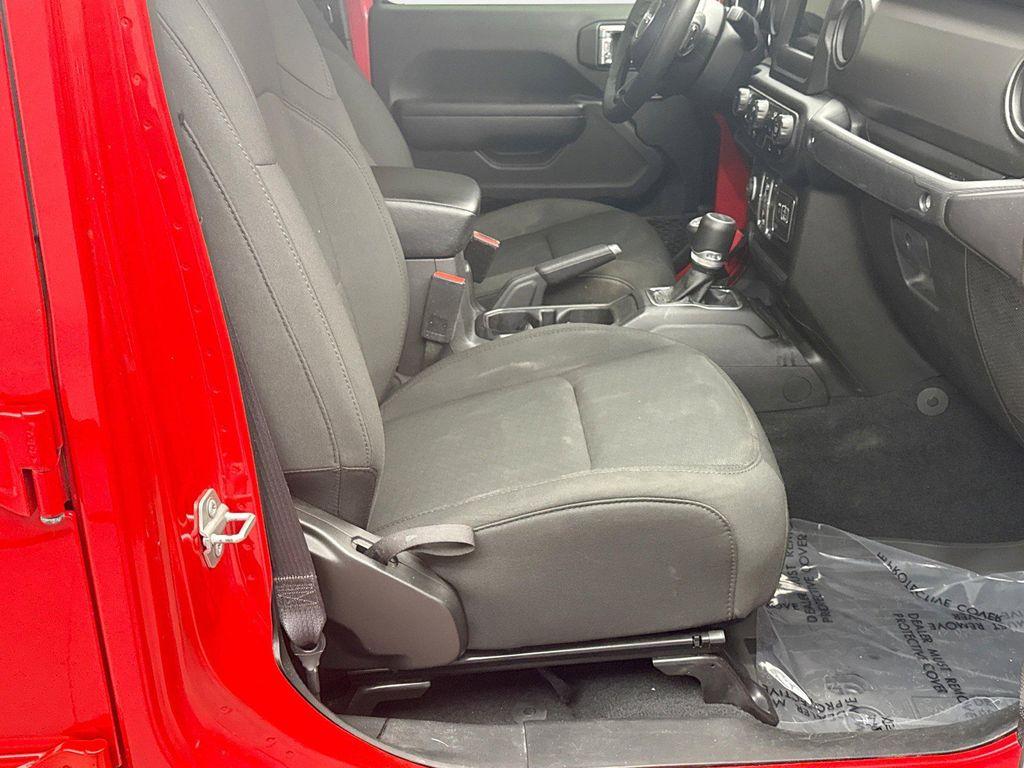 used 2022 Jeep Gladiator car, priced at $31,199