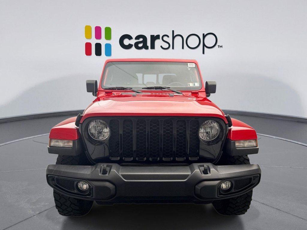 used 2022 Jeep Gladiator car, priced at $31,199