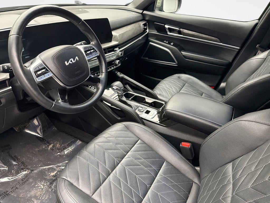 used 2025 Kia Telluride car, priced at $40,900