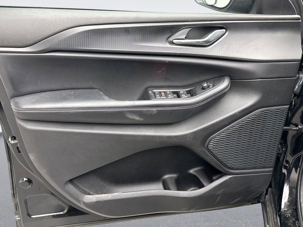 used 2023 Jeep Grand Cherokee L car, priced at $29,599