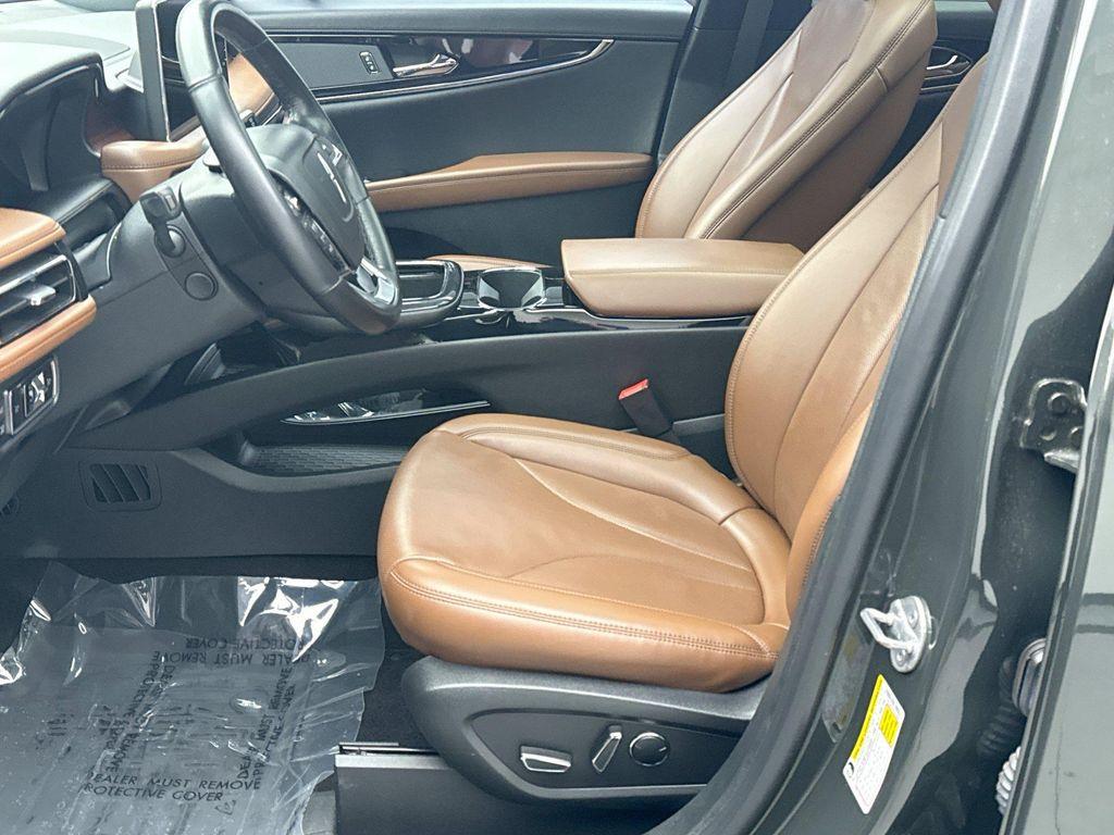 used 2023 Lincoln Nautilus car, priced at $38,689