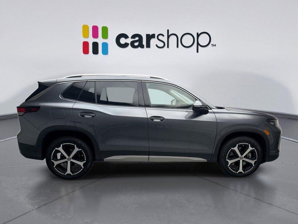 used 2025 Volkswagen Tiguan car, priced at $32,699
