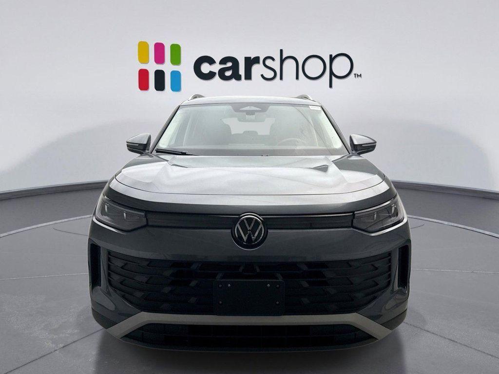 used 2025 Volkswagen Tiguan car, priced at $32,699