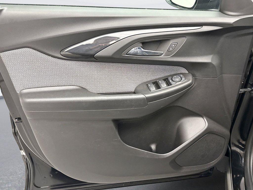 used 2023 Chevrolet TrailBlazer car, priced at $22,199