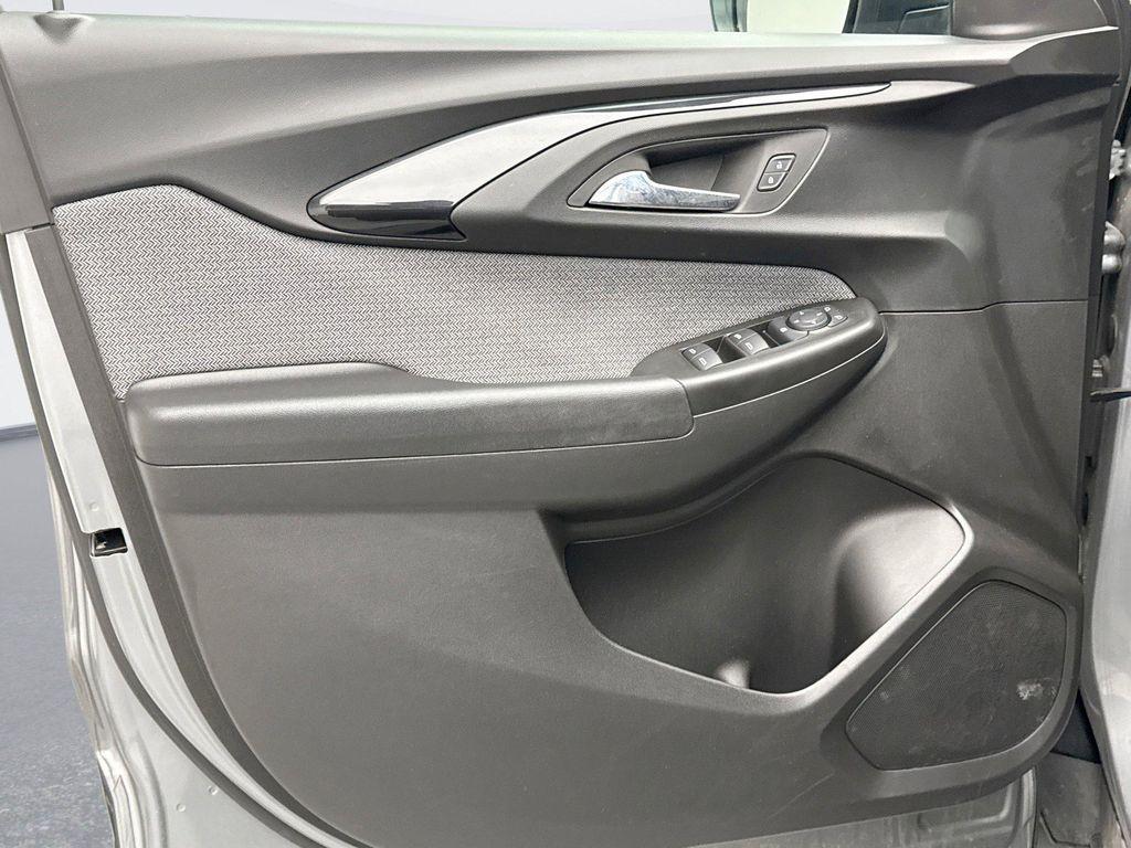 used 2023 Chevrolet TrailBlazer car, priced at $23,499