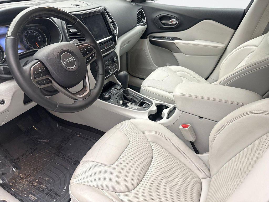 used 2019 Jeep Cherokee car, priced at $18,349