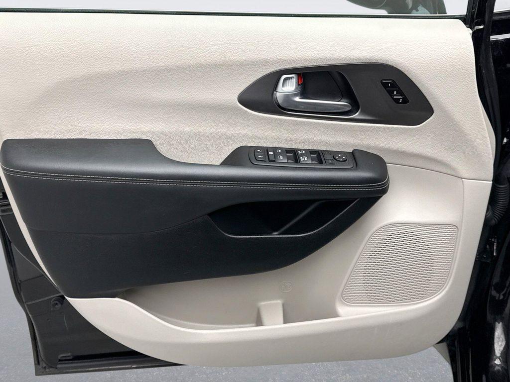 used 2024 Chrysler Pacifica car, priced at $26,048