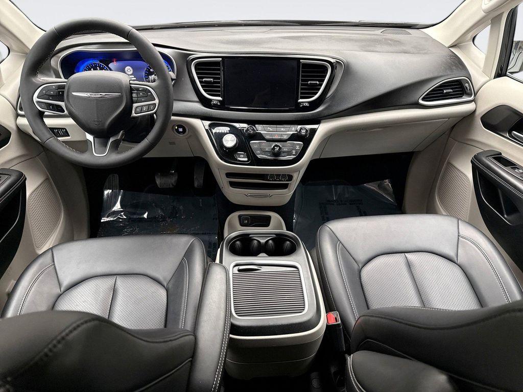 used 2024 Chrysler Pacifica car, priced at $26,048
