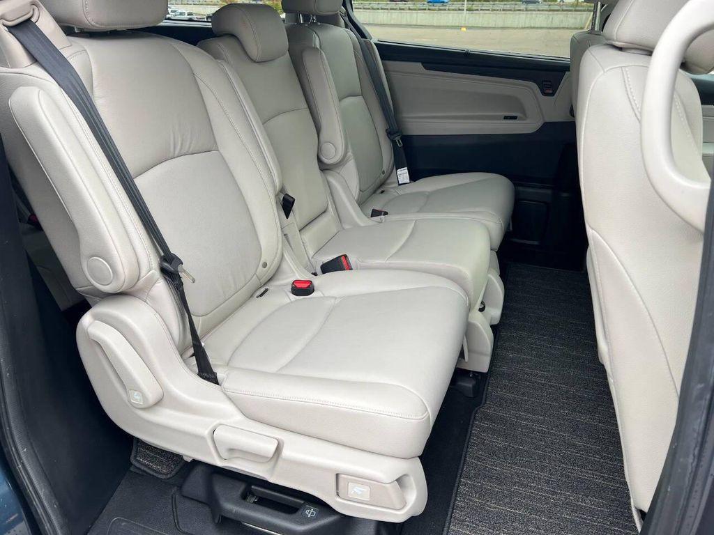 used 2025 Honda Odyssey car, priced at $33,999