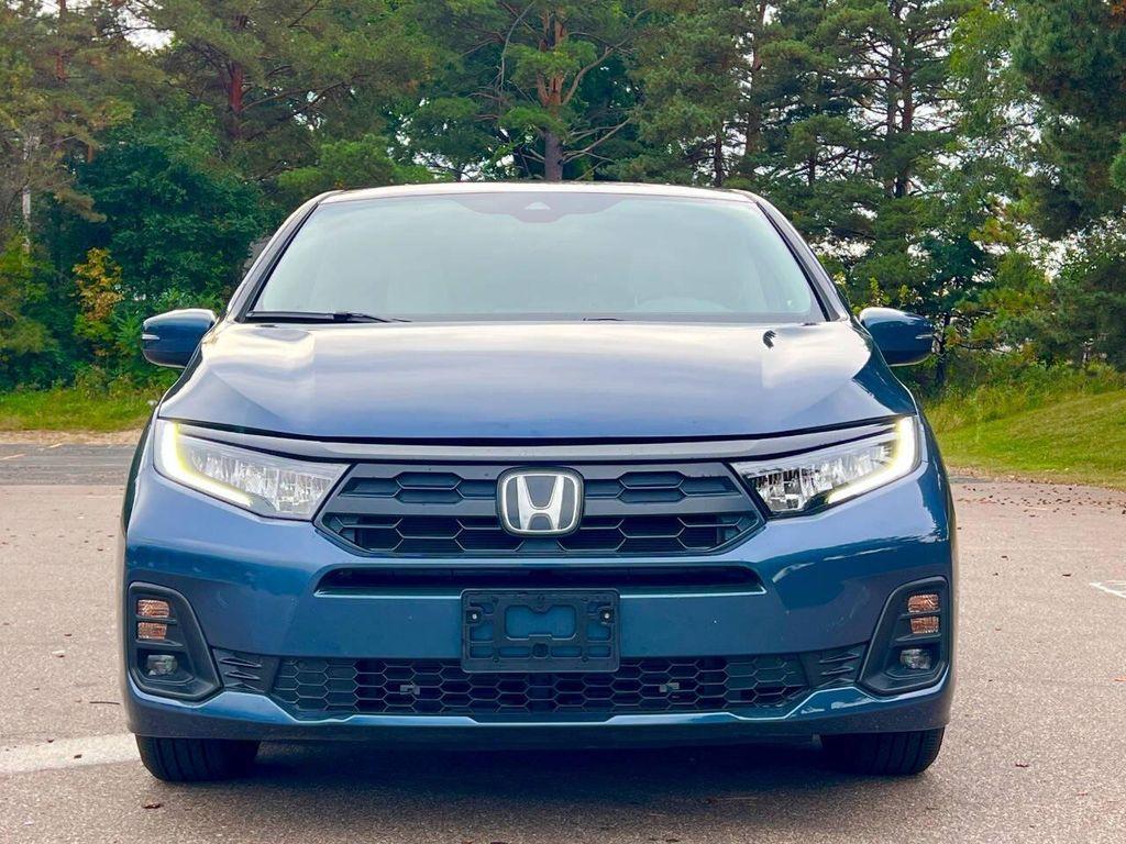 used 2025 Honda Odyssey car, priced at $33,999