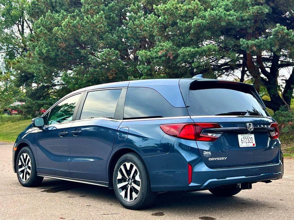 used 2025 Honda Odyssey car, priced at $33,999