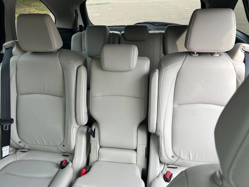 used 2025 Honda Odyssey car, priced at $33,999