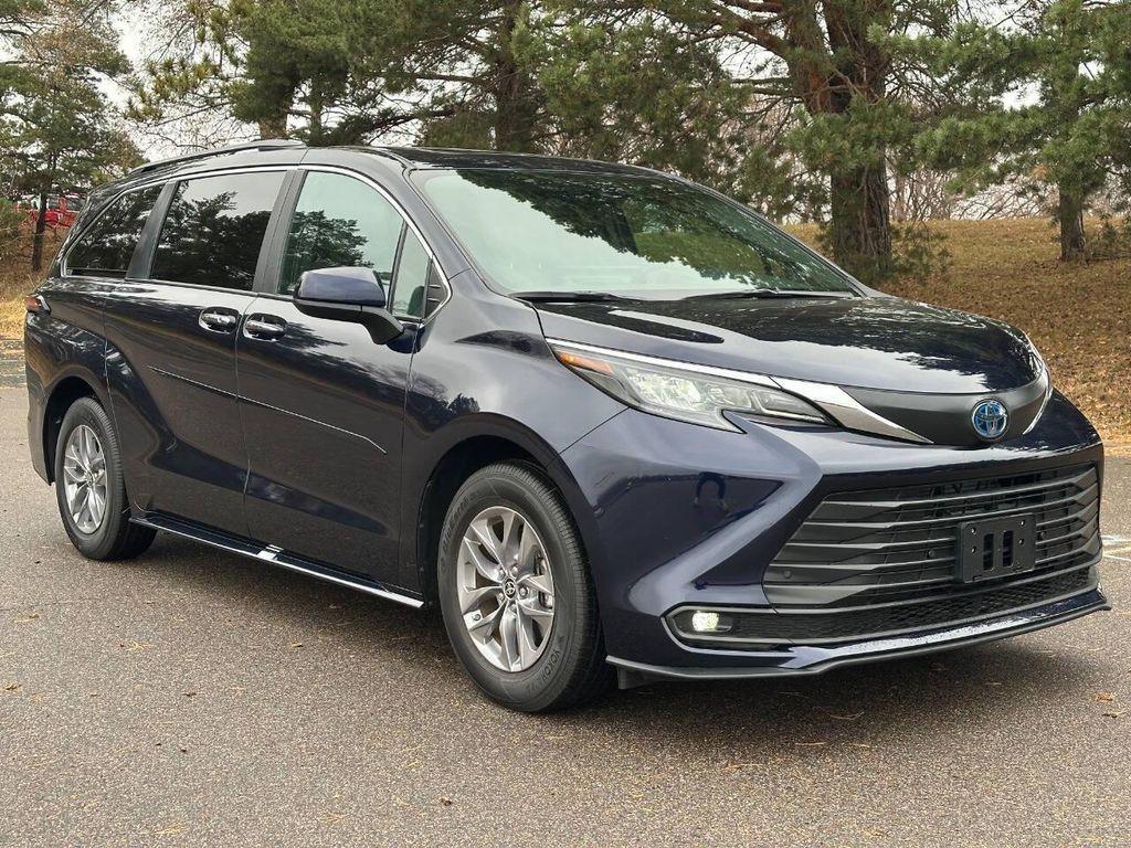 used 2025 Toyota Sienna car, priced at $41,500