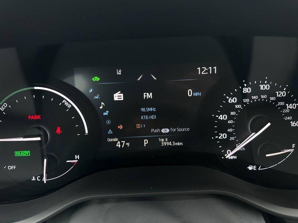 used 2025 Toyota Sienna car, priced at $41,500