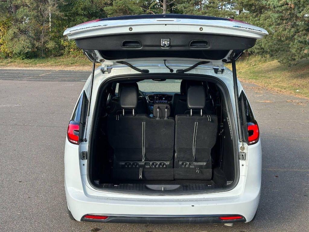 used 2022 Chrysler Pacifica Hybrid car, priced at $22,000