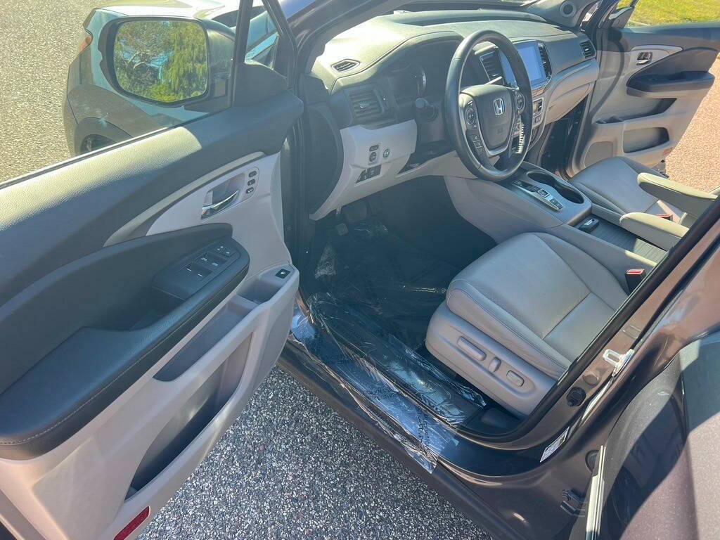 used 2022 Honda Ridgeline car, priced at $26,999