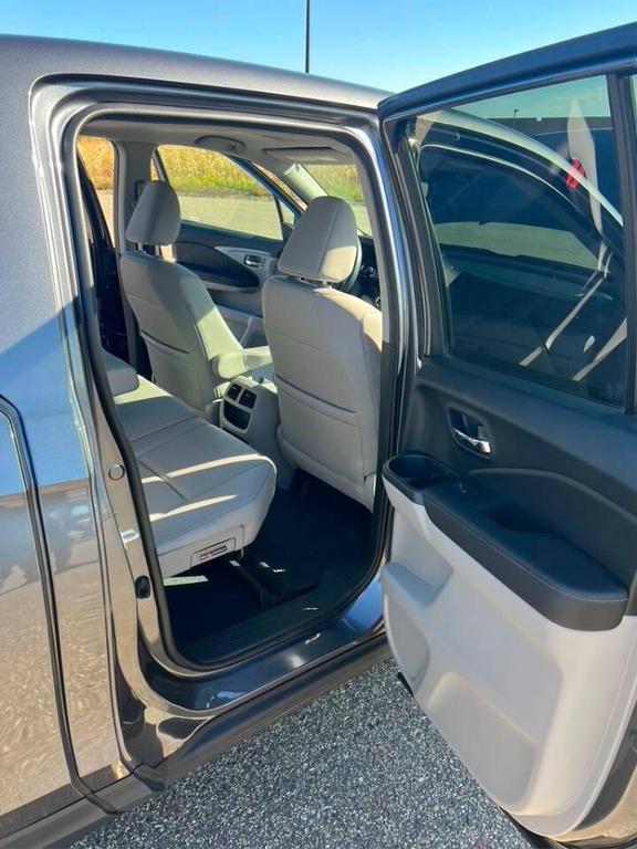 used 2022 Honda Ridgeline car, priced at $26,999