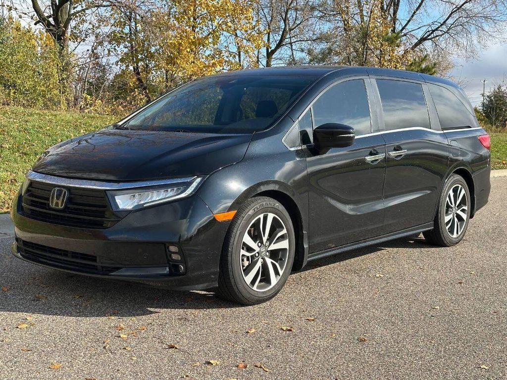 used 2024 Honda Odyssey car, priced at $28,000