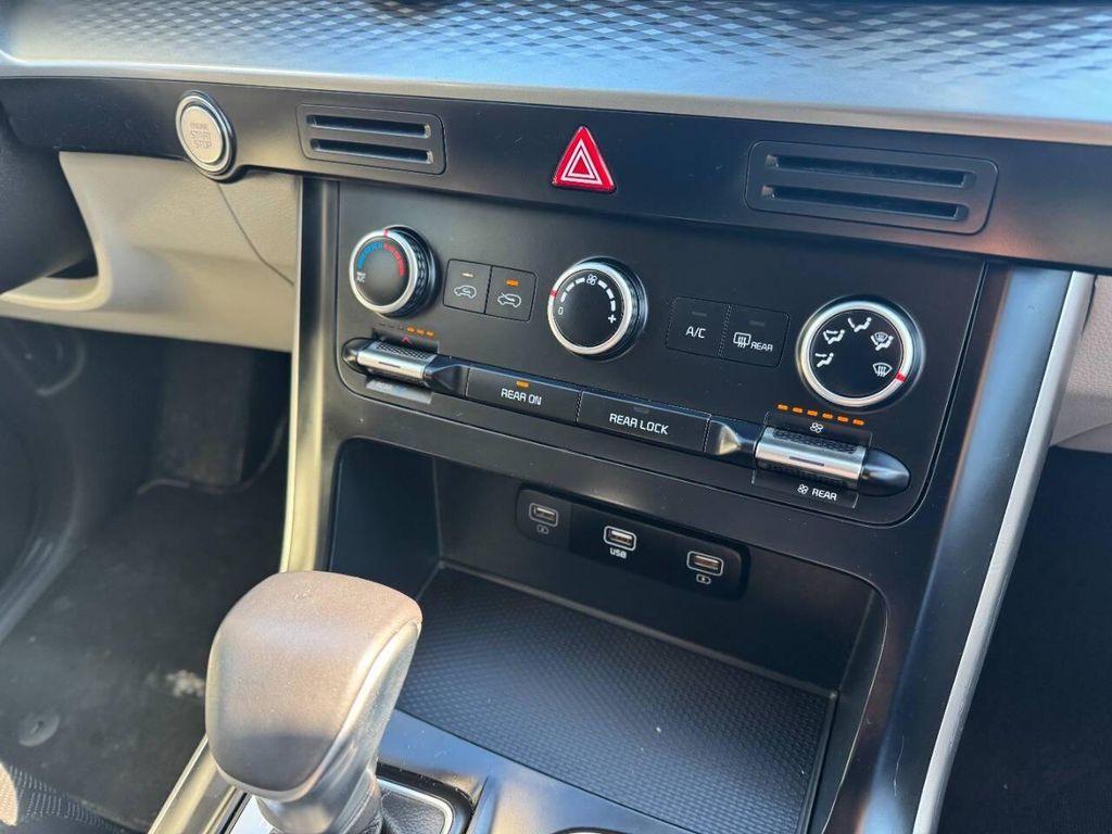 used 2024 Kia Carnival car, priced at $23,900