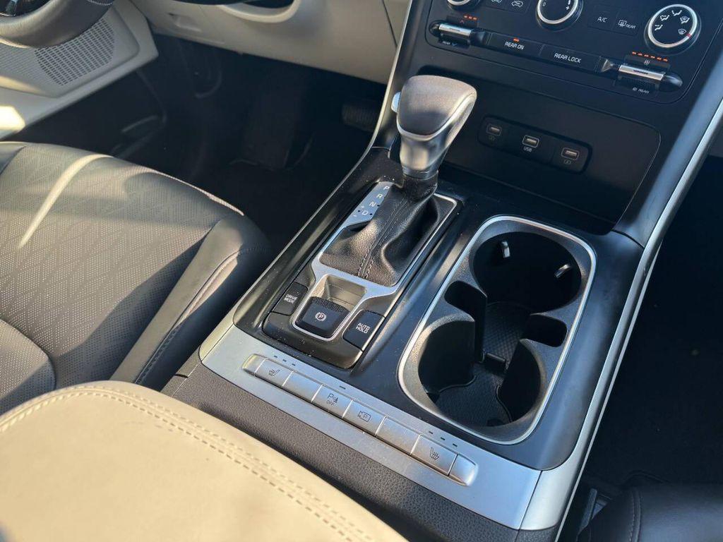 used 2024 Kia Carnival car, priced at $23,900