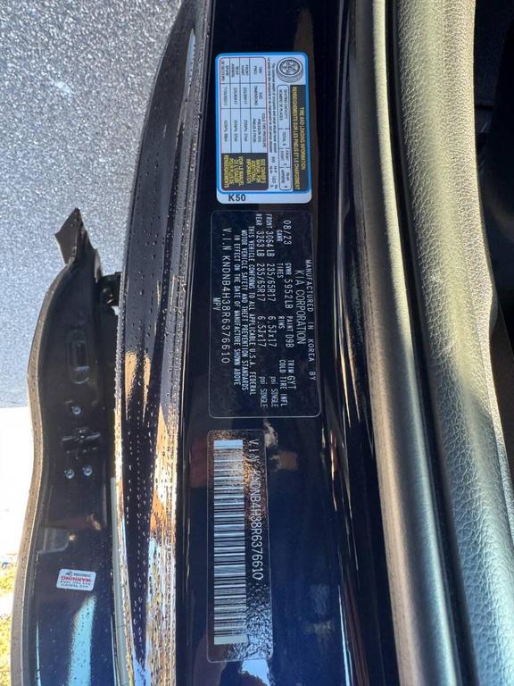 used 2024 Kia Carnival car, priced at $23,900